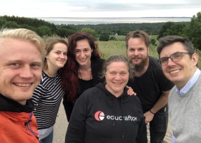 Learning, Experts and facilitators